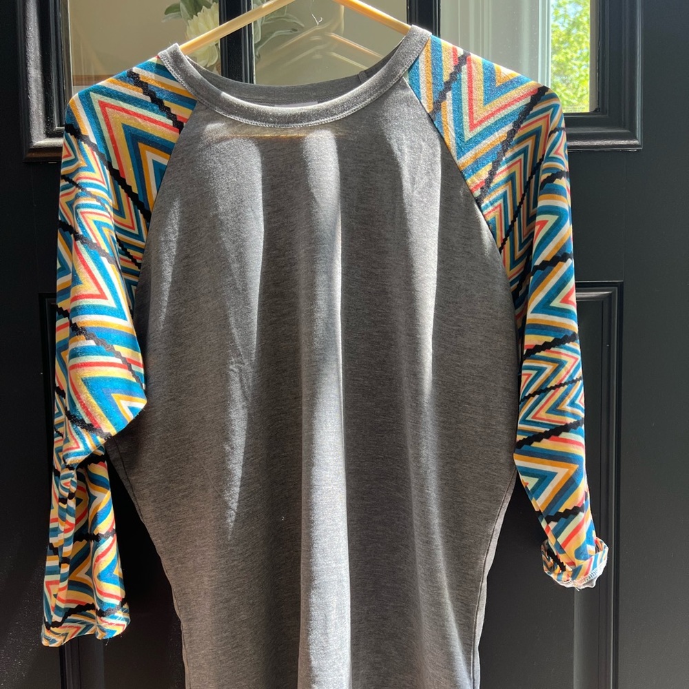 LulaRoe shirt size large